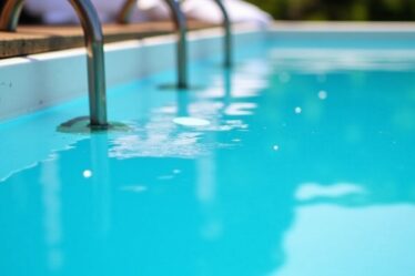 Balles filtrantes pour piscine en 2025 : le guide complet pour une eau cristalline